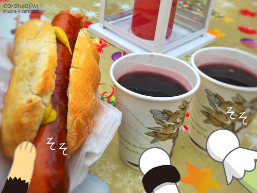 もはやグリューヴァインも陶器ではなく紙コップに(悲)