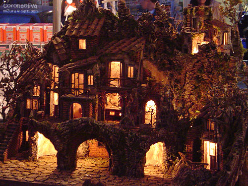 明かりが灯される精巧な作りのプレゼーピオ！ほいでデカい！