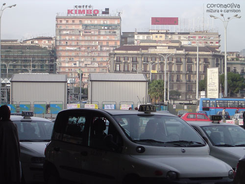 さようならぁナポリ駅前～！さようならぁムルティプラタクシー！