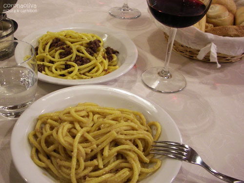 お写真もあまりないのが残念でございます