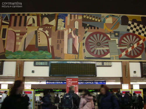 著名なお方の作品？妙に特徴のあるヴェローナ駅の壁