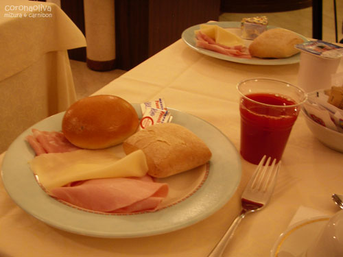 さあさ、皿まで食い尽くしましょうぞ！