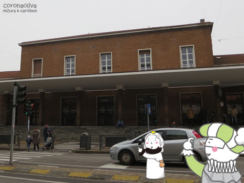 「2時間かけてやっと到着ですねぇ」「地味な駅舎がよくお似合いですよ、ミヅーラさまぁ」