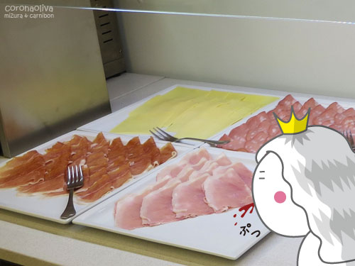 ミヅーラさま、食肉加工品を前にお鼻血が・・・