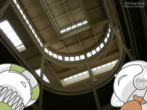 螺旋ラインは歩けるが、屋上テストコースには宿泊者以外踏み込めぬらしい