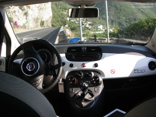 我々が収納されてたチンさん体内。新しくキレイで快適でしたぁ