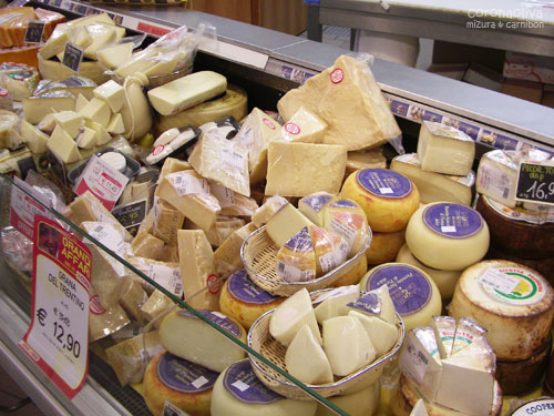 日本でもフォルマッジョが雑に山積みされる時代が来てほしい