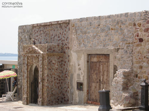 映写技師のトト青年が出てきそうなほったて小屋ですぅ