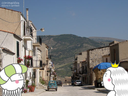 本当に人里離れた村なんであります