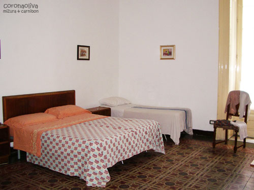 布団の薄っぺらさが部屋の快適性を物語る