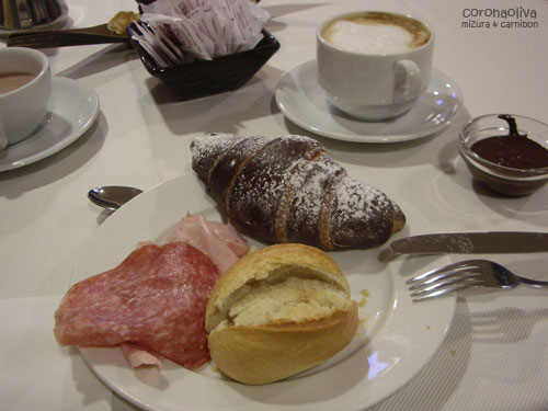 チョコクロワッサンやらチョコディップやら。あ、フォンデュのお写真がない！