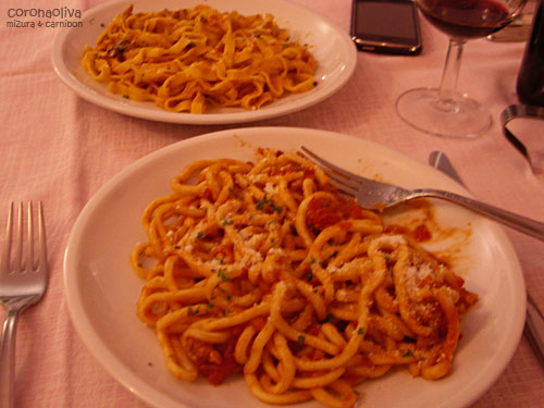 街の食堂って雰囲気なので気取らずにガツガツ喰えますねぇ～